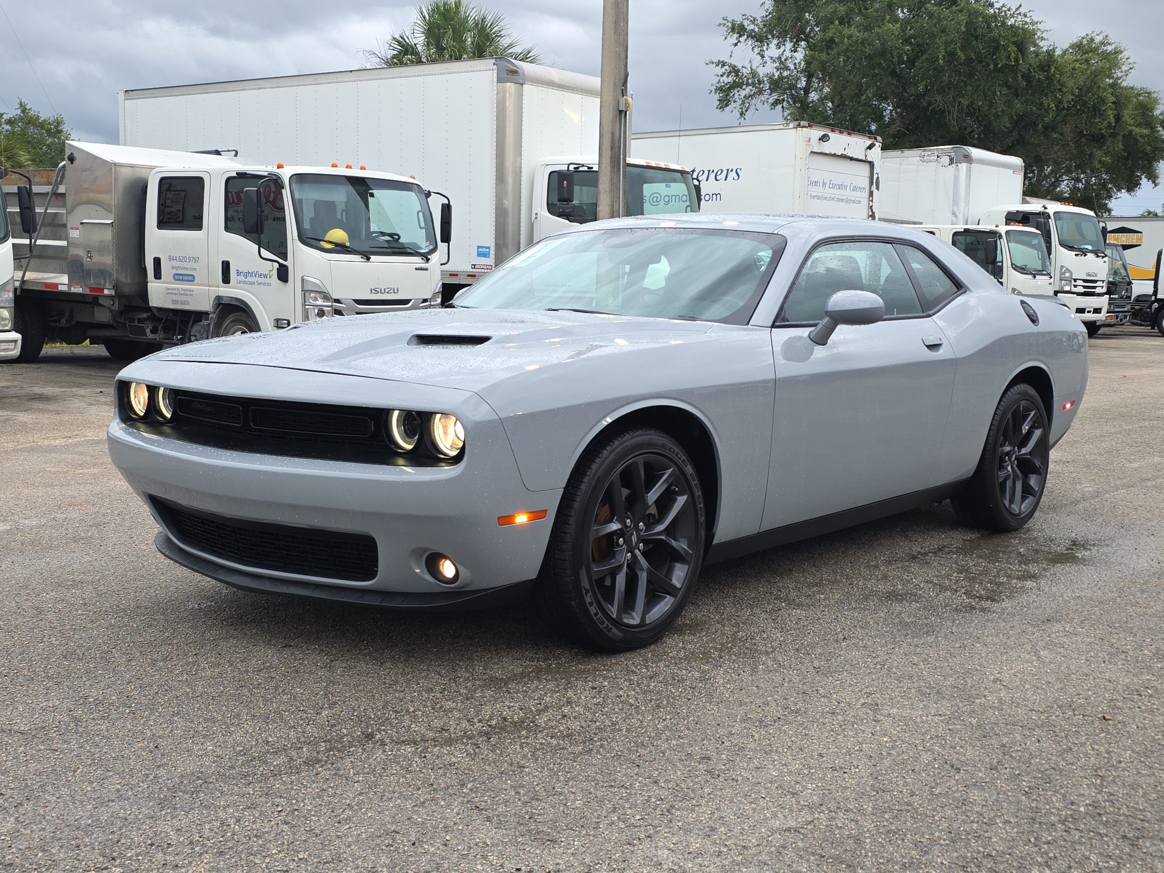 Used 2022 Dodge Challenger SXT w/ Blacktop Package RWD image 5