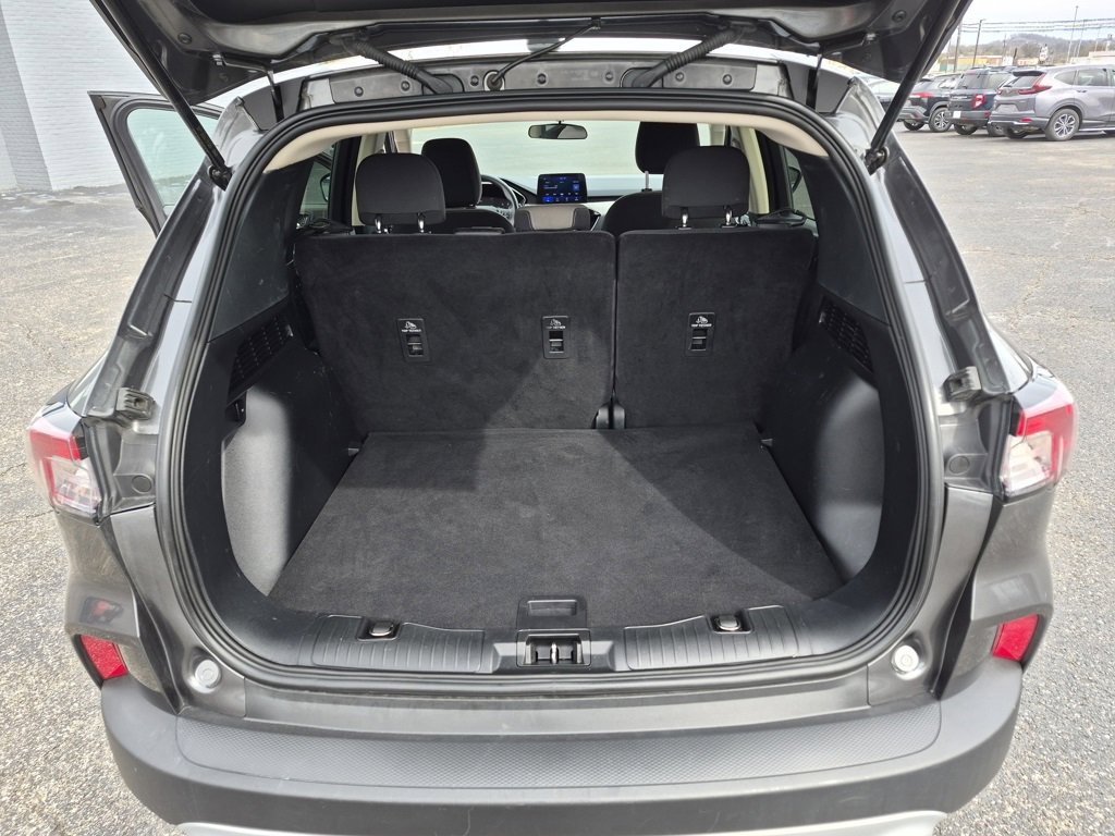 Used 2020 Ford Escape SE image 27