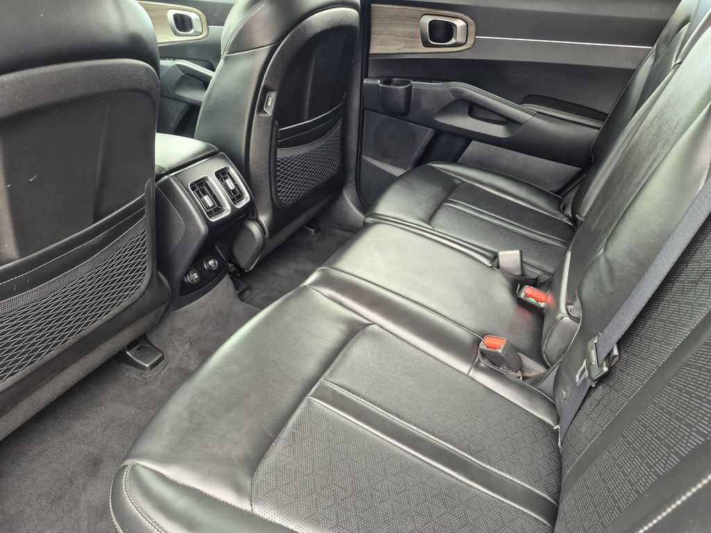 Certified 2023 Kia Sorento S AWD/4WD image 13