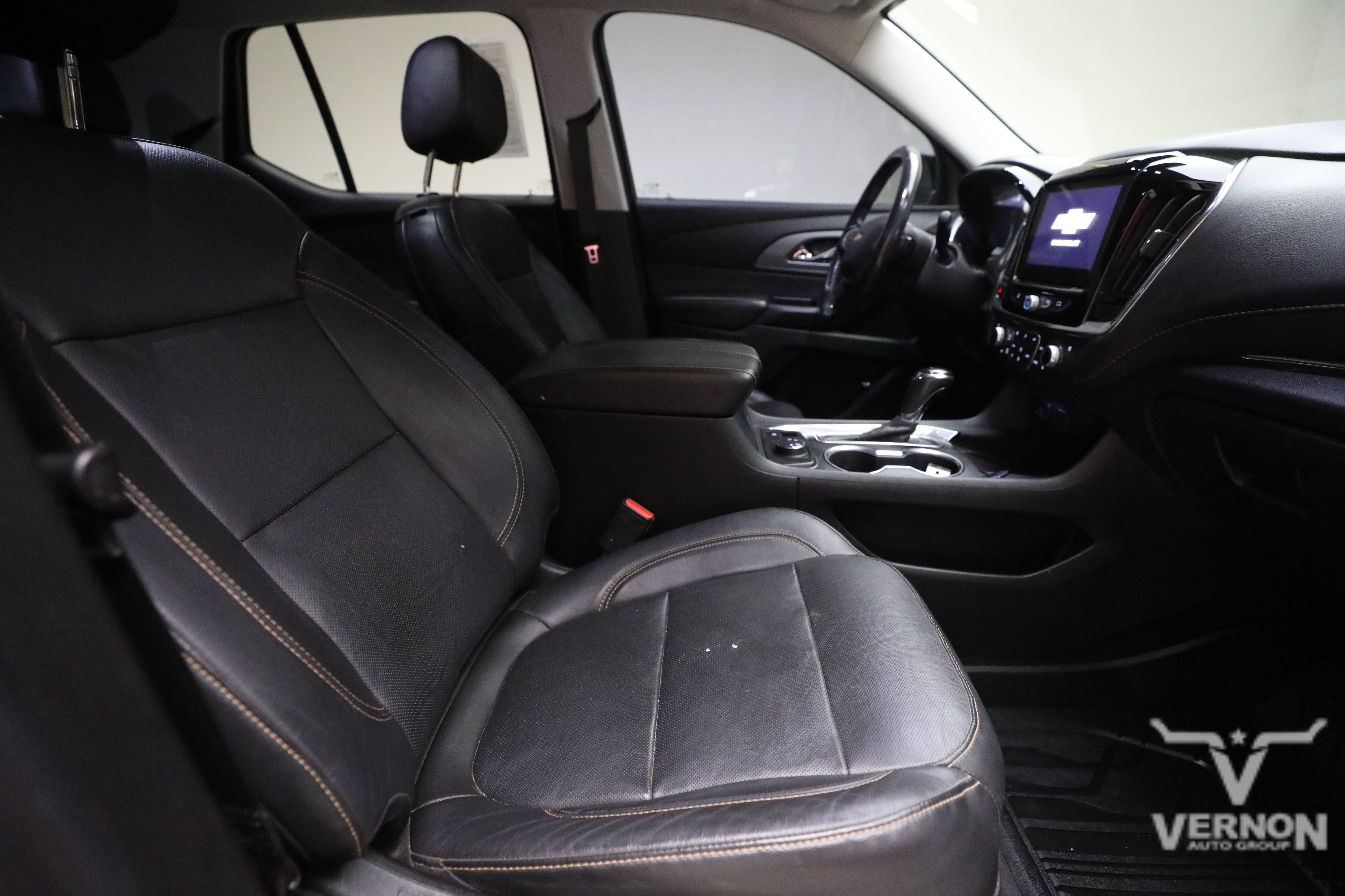 Used 2020 Chevrolet Traverse Premier w/ Redline Edition AWD/4WD image 11