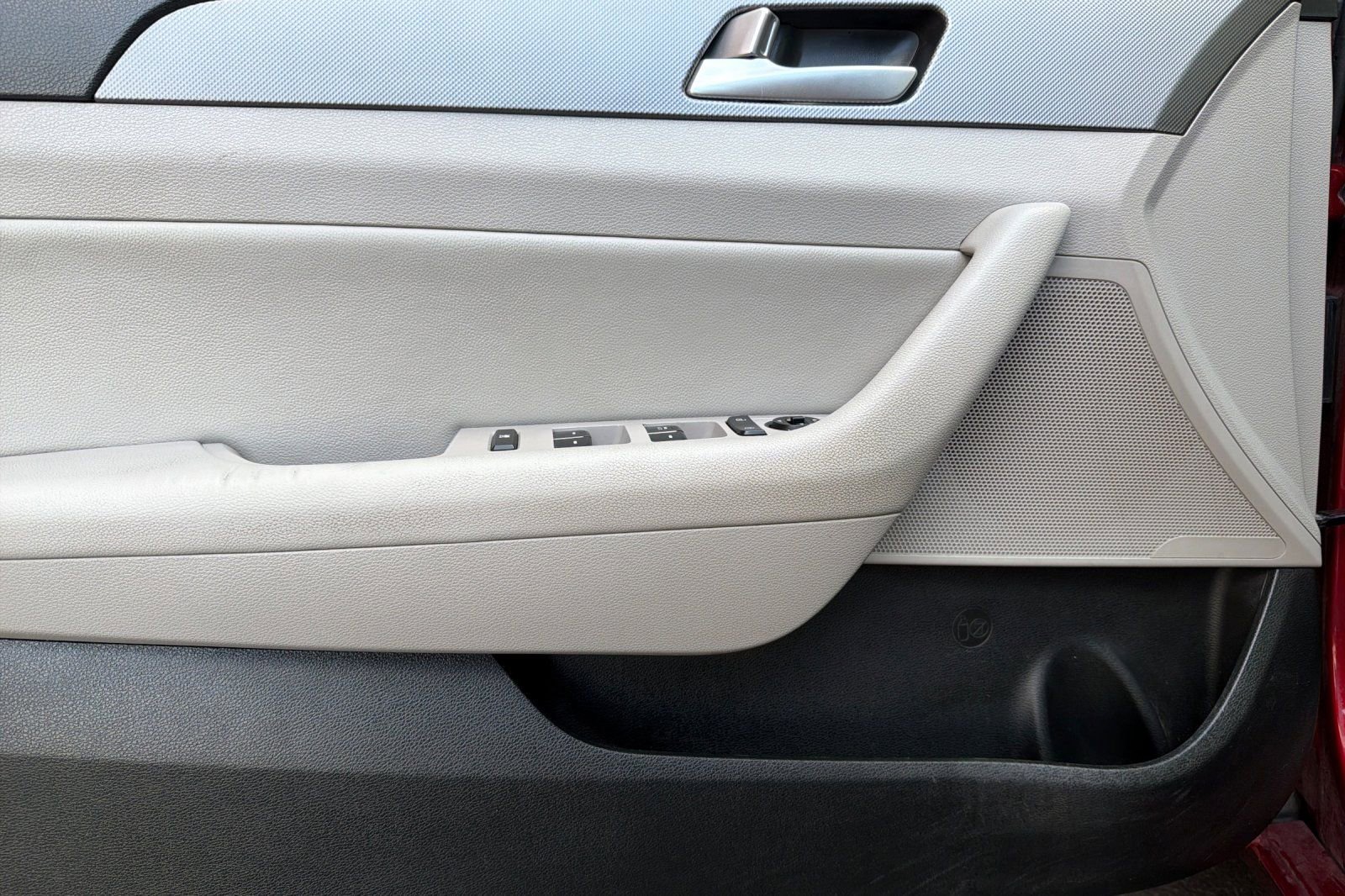 Used 2015 Hyundai Sonata SE w/ Option Group 02 image 12