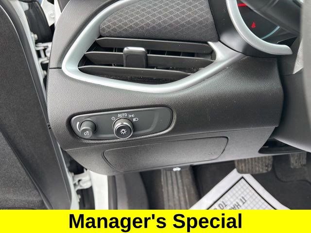 Used 2024 Chevrolet Malibu LT FWD image 19