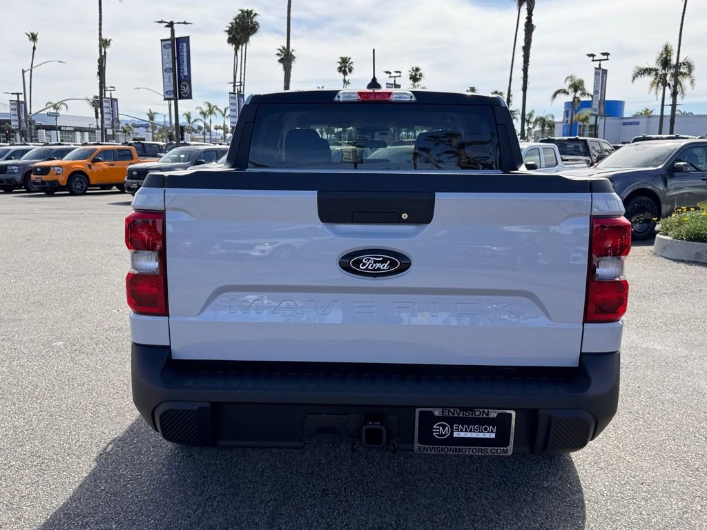 Used 2025 Ford Maverick XLT w/ Black Appearance Package image 12