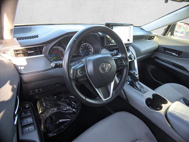 Used 2022 Toyota Venza LE AWD/4WD image 10
