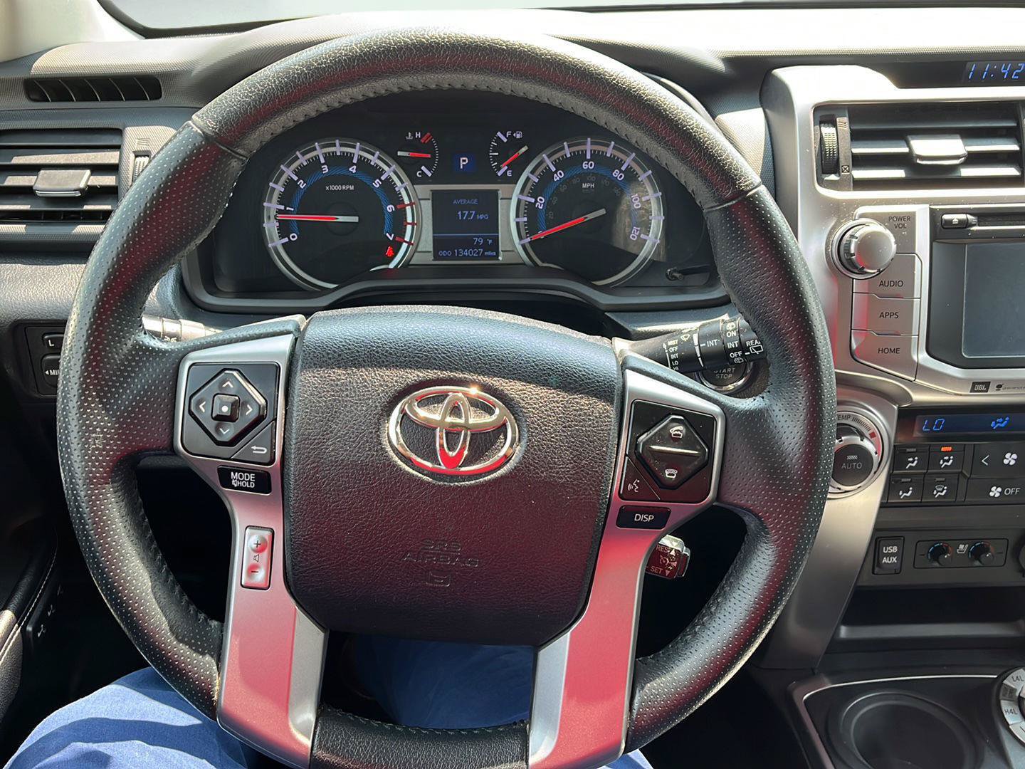 Used 2017 Toyota 4Runner Limited AWD/4WD image 25