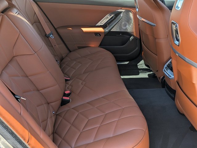 Used 2025 BMW 750e xDrive w/ Executive Package AWD/4WD image 21
