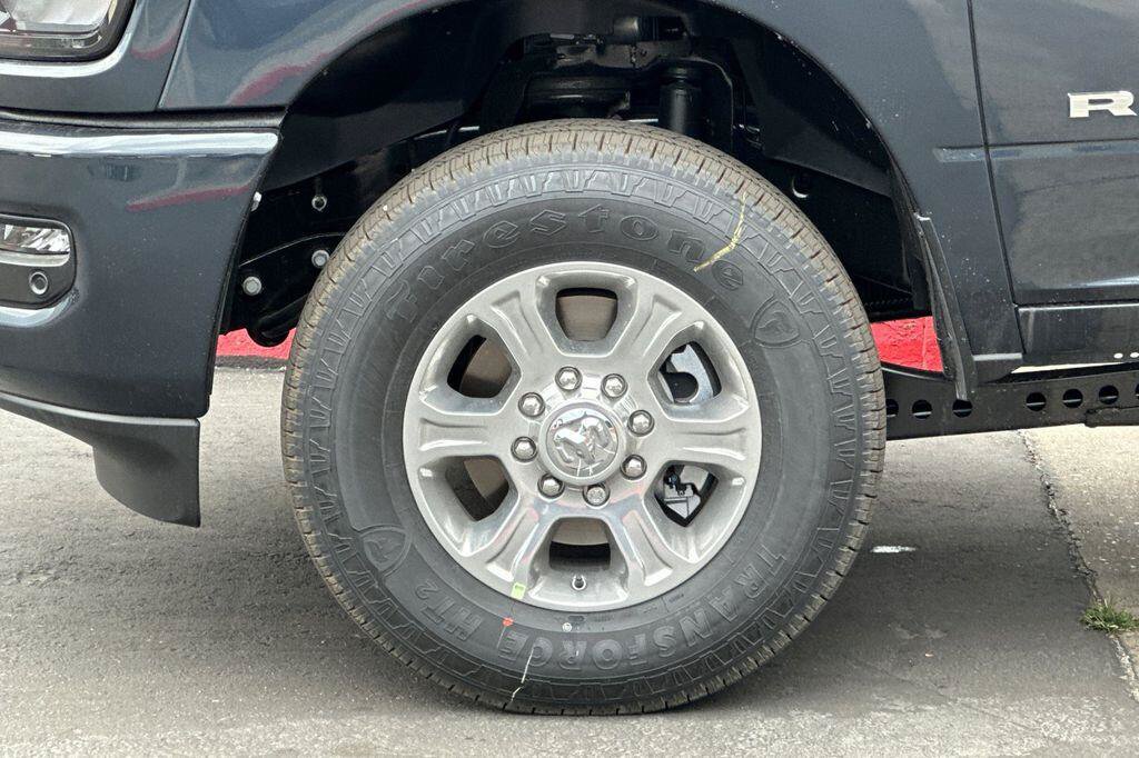 New 2026 RAM 2500 Big Horn AWD/4WD image 25
