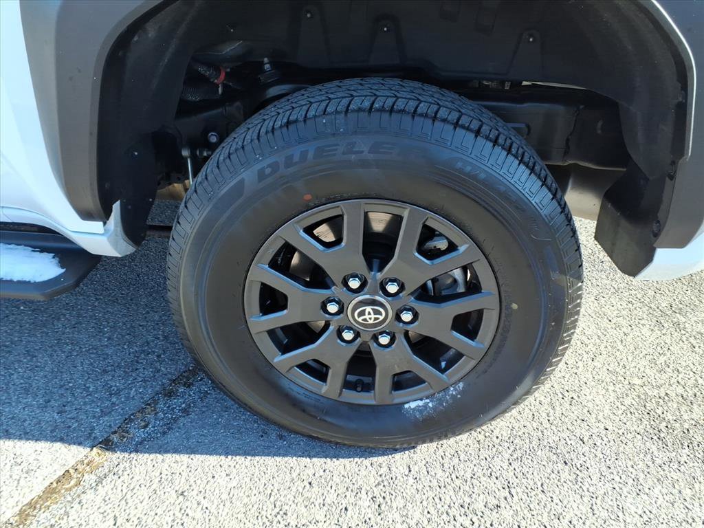 Used 2025 Toyota 4Runner SR5 image 4
