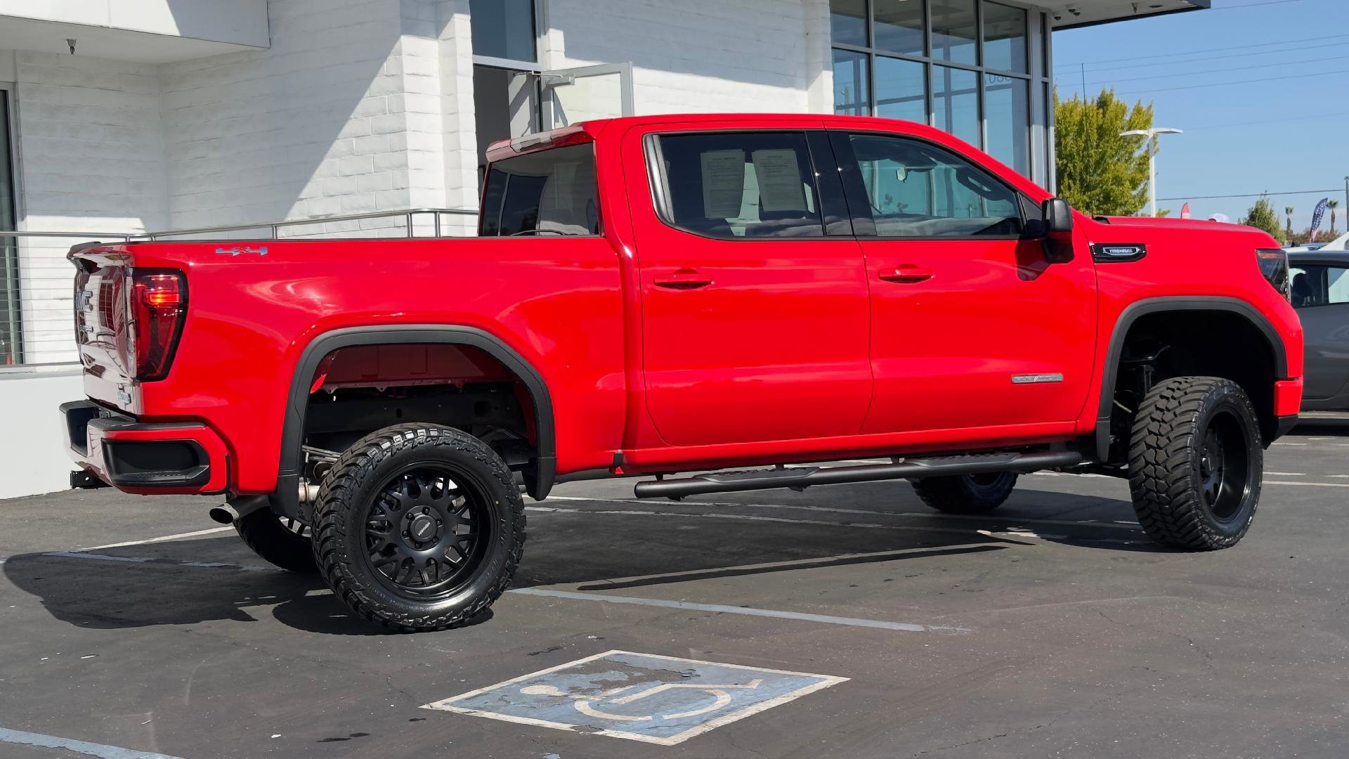 Used 2025 GMC Sierra 1500 Elevation AWD/4WD image 5