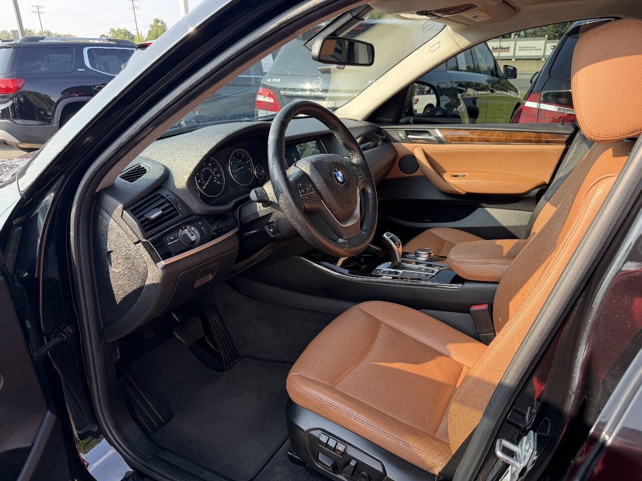 Used 2017 BMW X4 xDrive28i AWD/4WD image 7