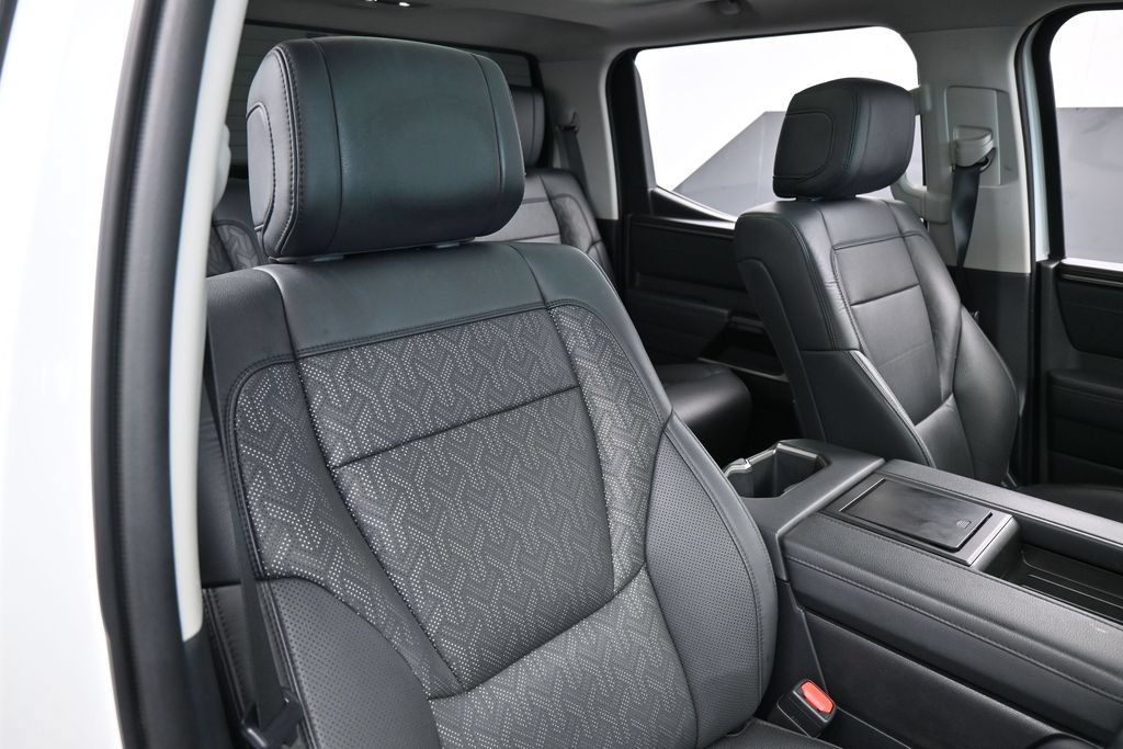 Used 2023 Toyota Tundra Limited AWD/4WD image 43