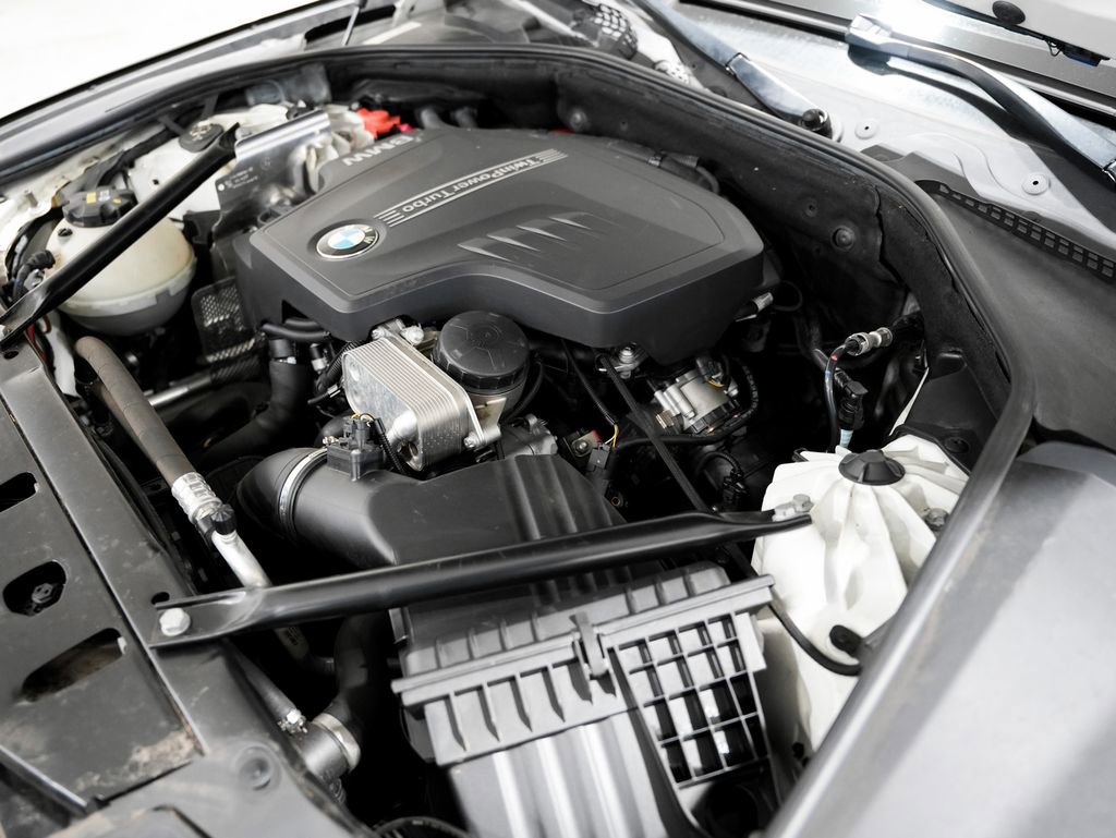 Used 2015 BMW 528i xDrive Sedan image 45