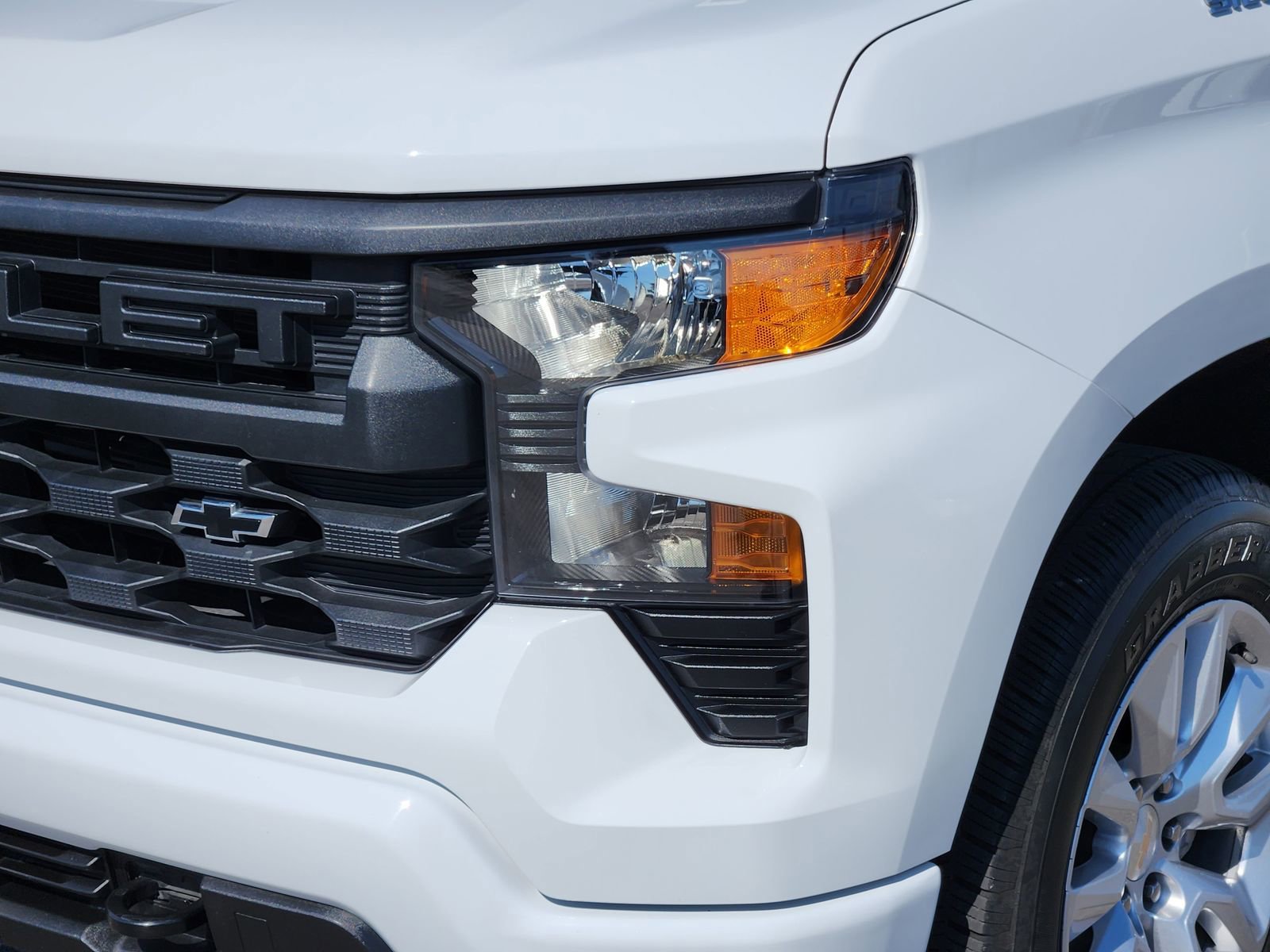 Used 2022 Chevrolet Silverado 1500 Custom image 11