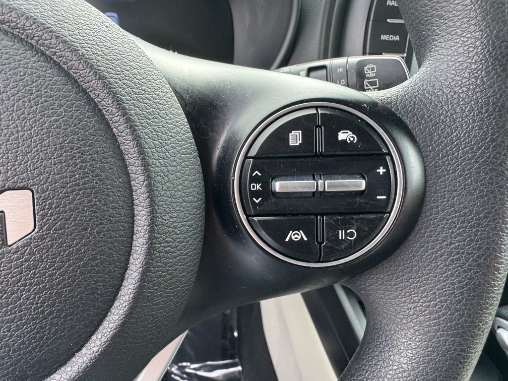 Used 2023 Kia Soul LX w/ LX Technology Package image 20