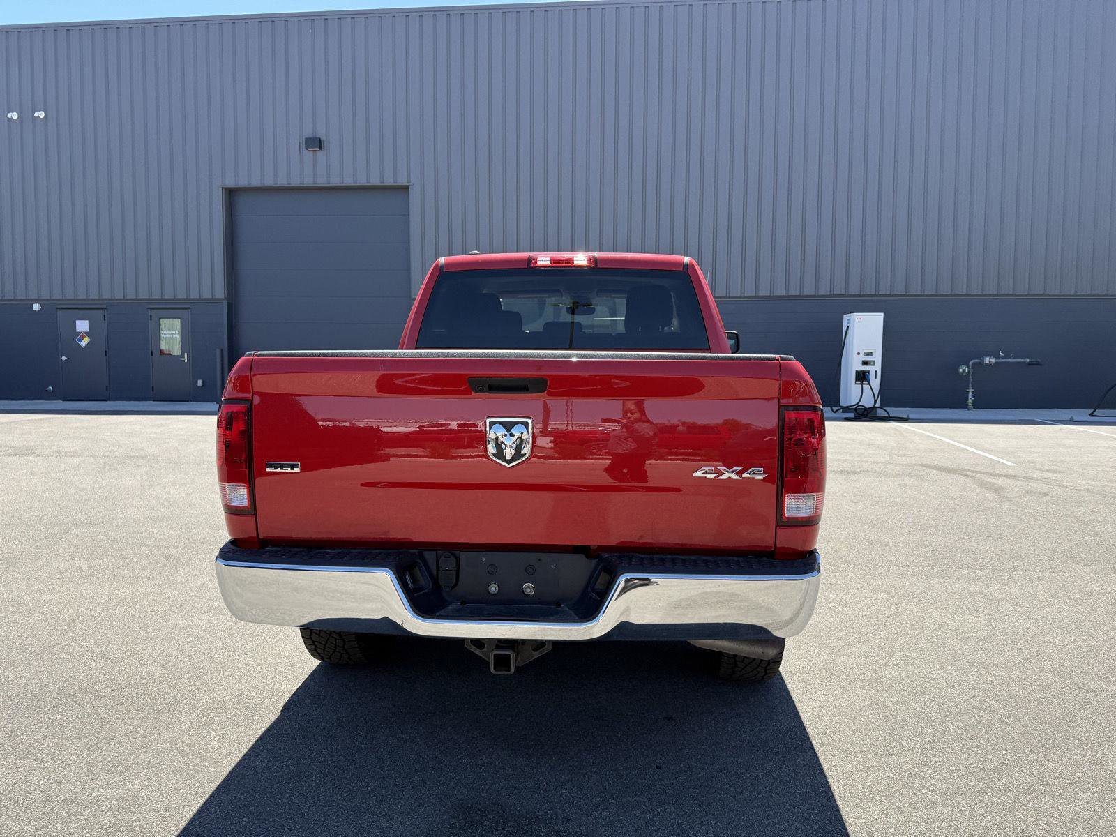 Used 2023 RAM 1500 Classic SLT AWD/4WD image 4