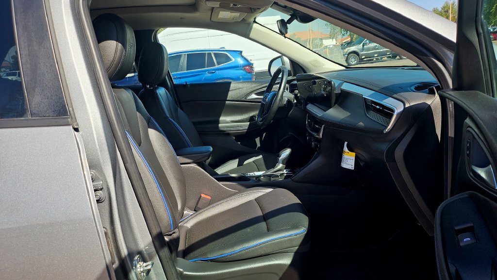 Used 2026 Buick Encore GX Sport Touring w/ Advanced Technology Package FWD image 18
