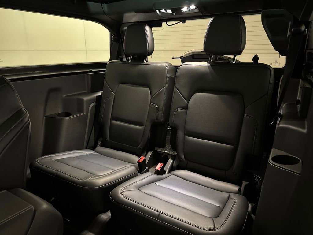 New 2025 Ford Bronco Badlands image 16