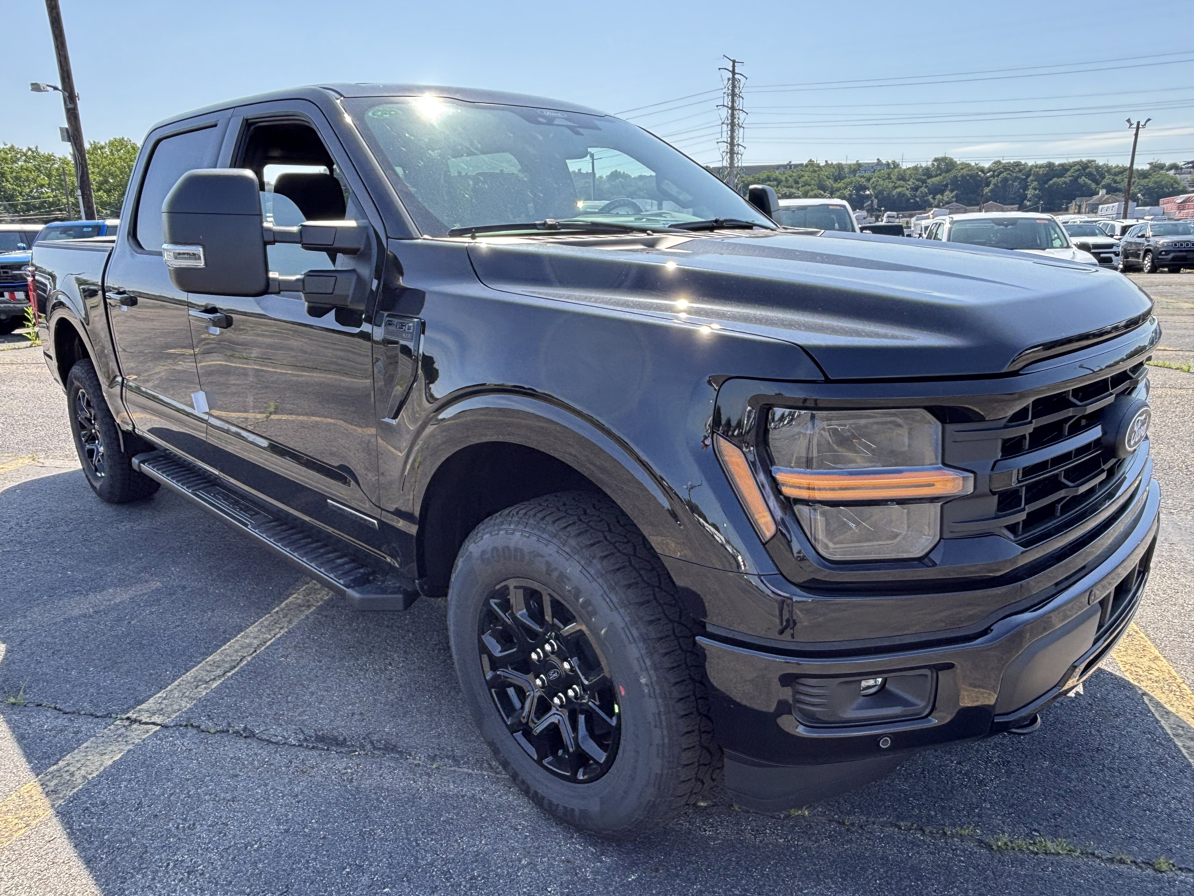 New 2025 Ford F150 XLT image 1