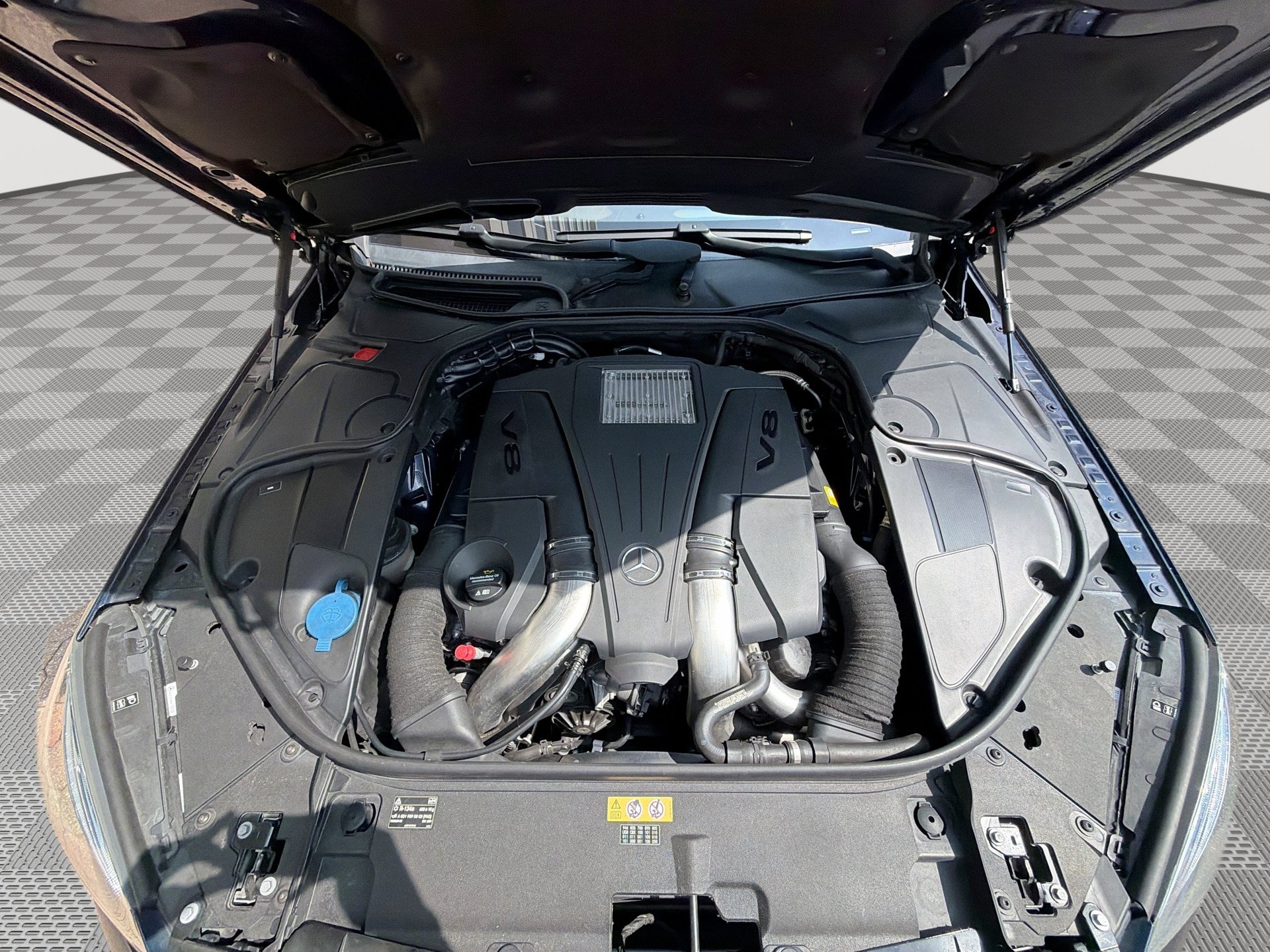 Used 2015 Mercedes-Benz S 550 Sedan w/ Sport Package image 18