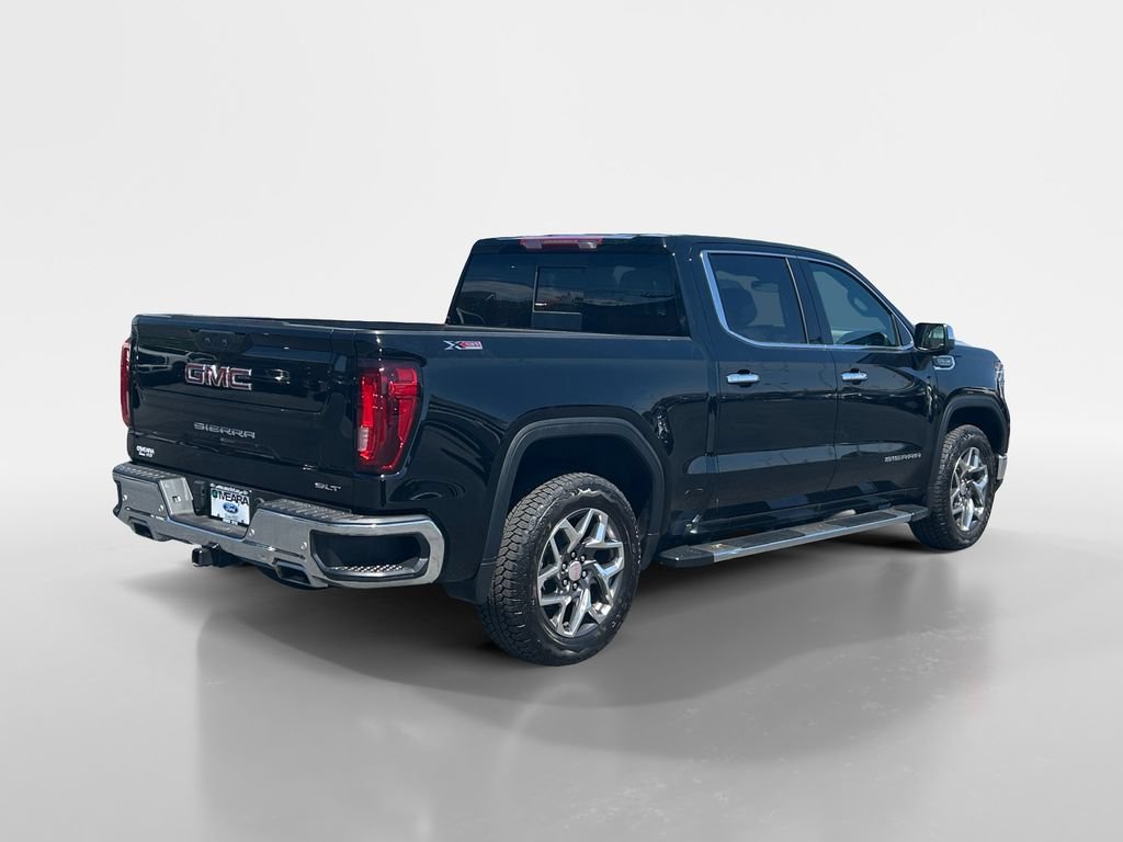 Used 2024 GMC Sierra 1500 SLT w/ SLT Premium Plus Package AWD/4WD image 15