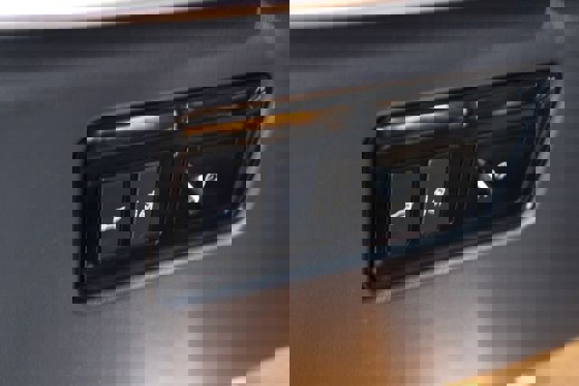 Used 2017 Jaguar F-PACE S image 15