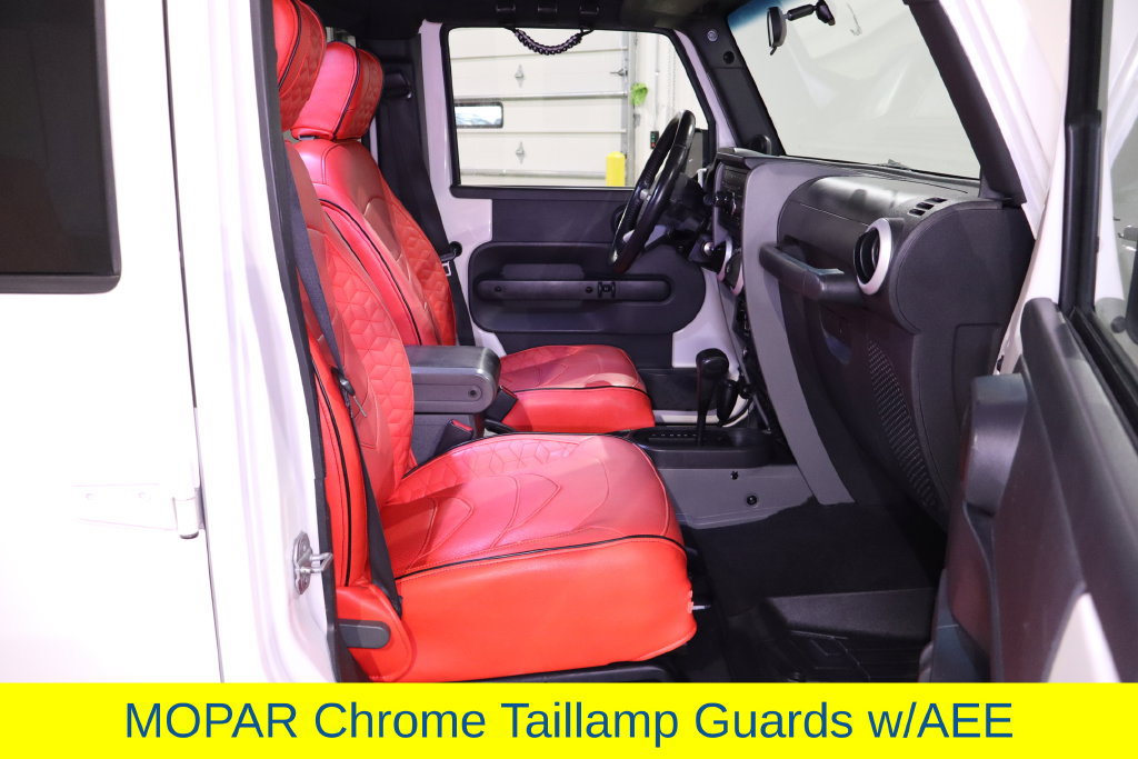 Used 2010 Jeep Wrangler Unlimited Sahara w/ Mopar Chrome Edition Group AWD/4WD image 27