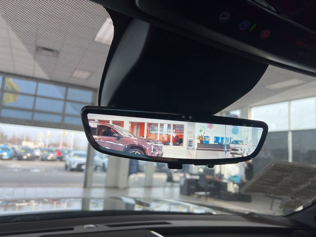 Used 2026 GMC Yukon XL Denali Ultimate w/ LPO, Illumination Package image 28