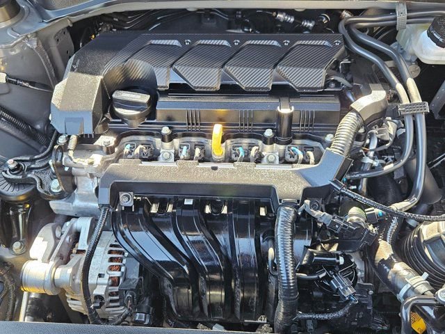 Used 2025 Hyundai Venue SEL image 35