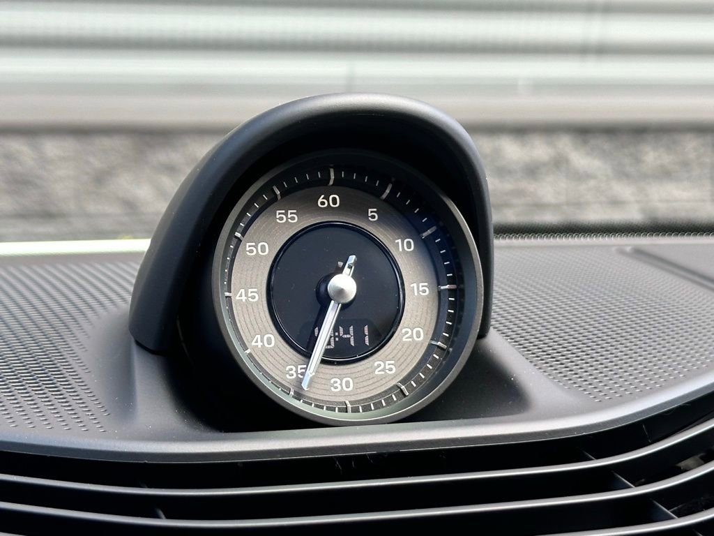 Used 2025 Porsche Taycan 4S image 24