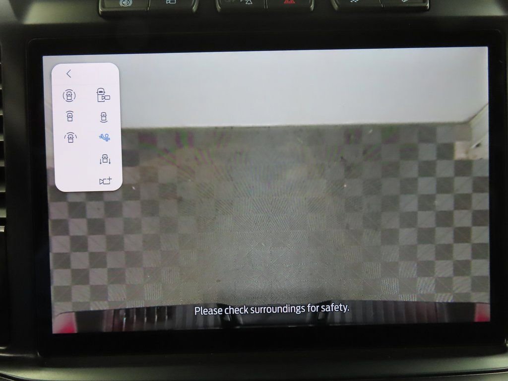 Used 2024 Ford F250 Platinum w/ FX4 Off-Road Package image 22