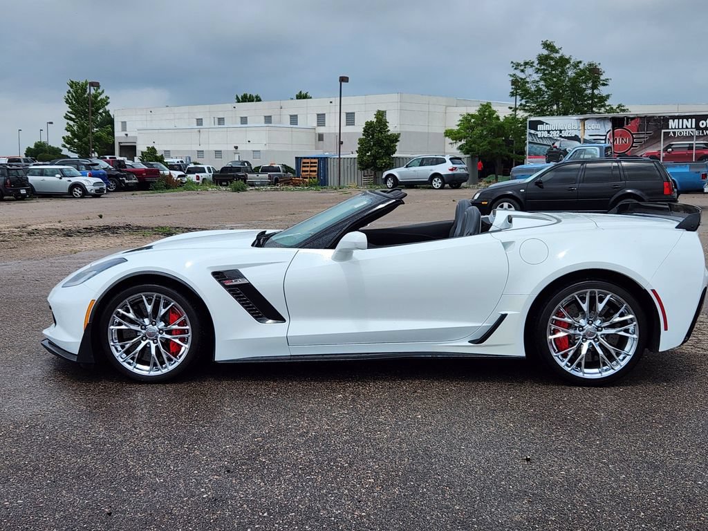 Used 2016 Chevrolet Corvette Z06 w/ 3LZ Preferred Equipment Group RWD image 2