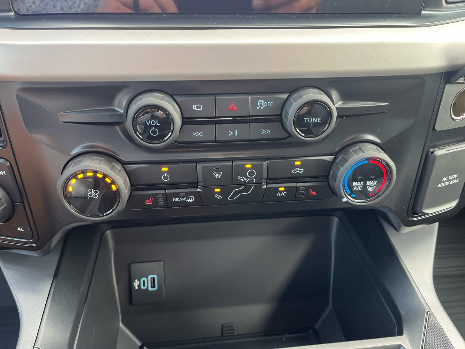 New 2026 Ford F250 XLT image 40