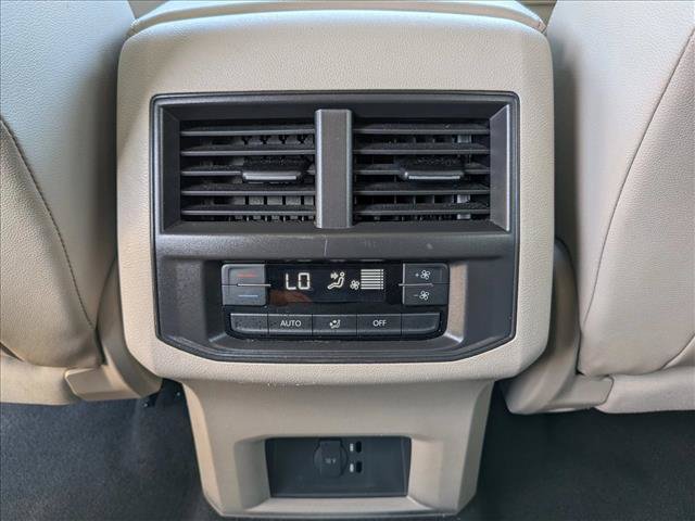 Used 2021 Volkswagen Atlas SE FWD image 16