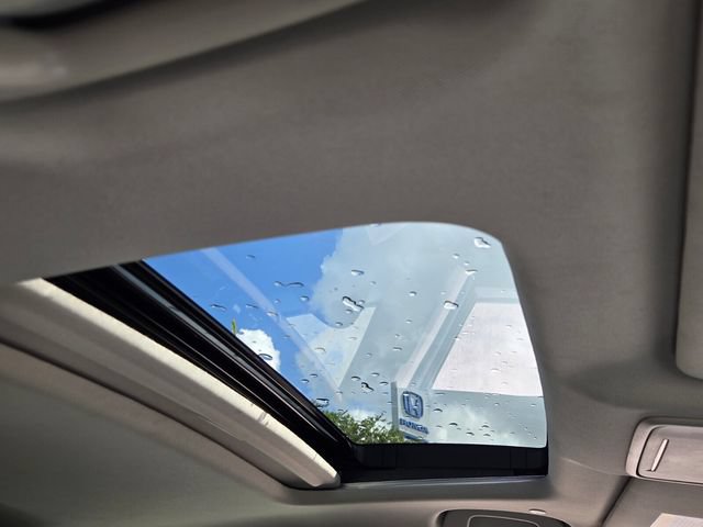 Used 2025 Honda Accord SE image 15
