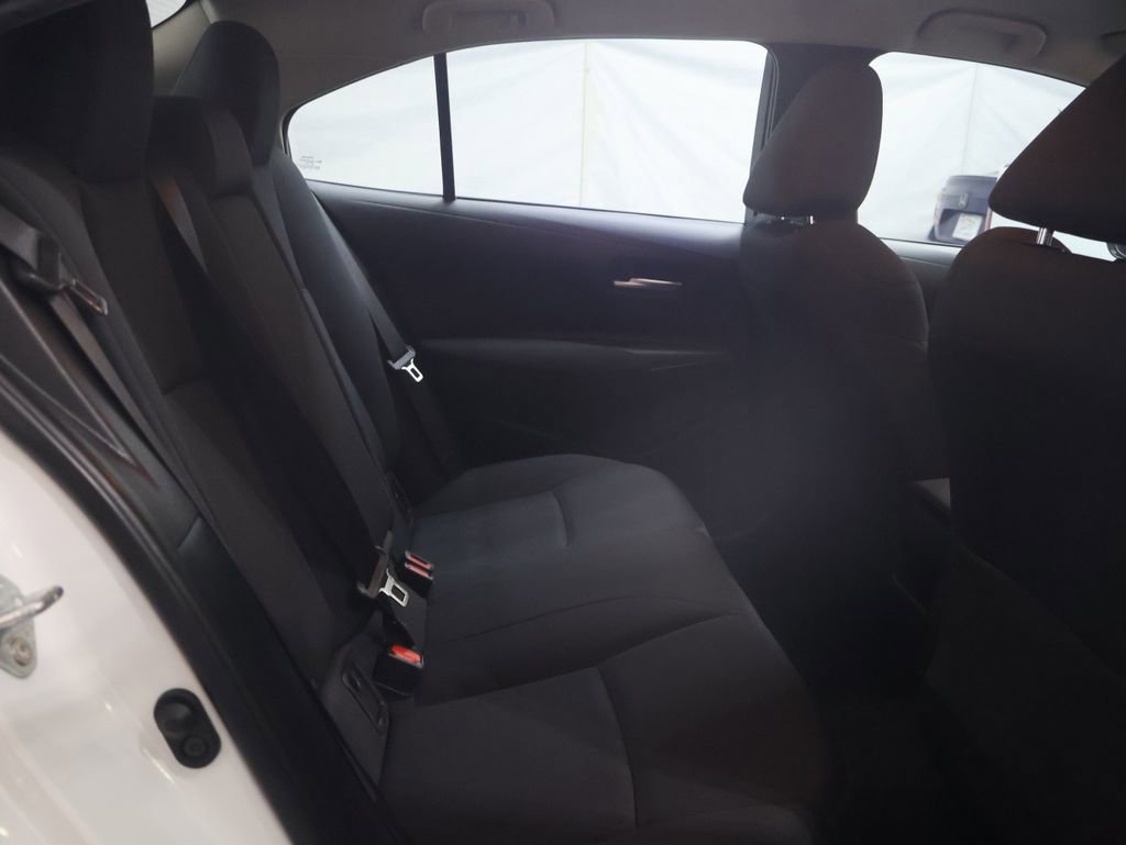 Used 2021 Toyota Corolla LE image 12