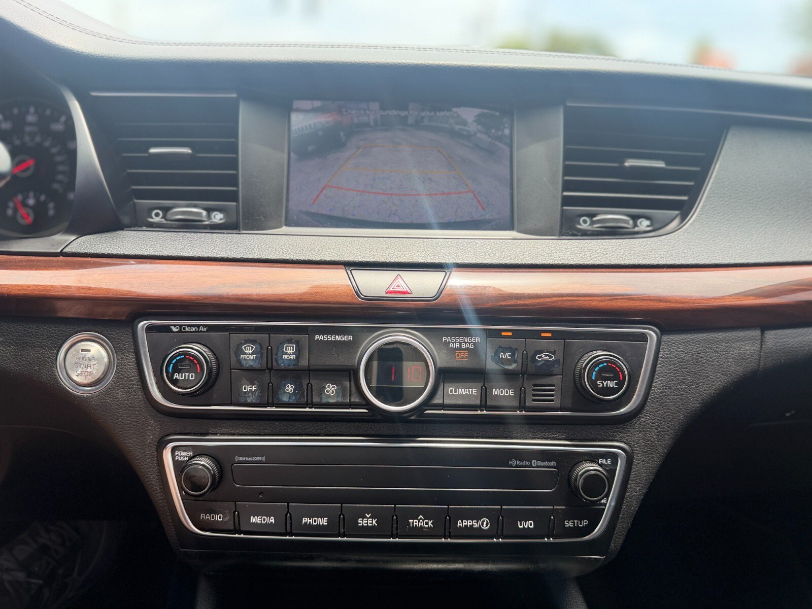 Used 2018 Kia Cadenza Premium FWD image 20