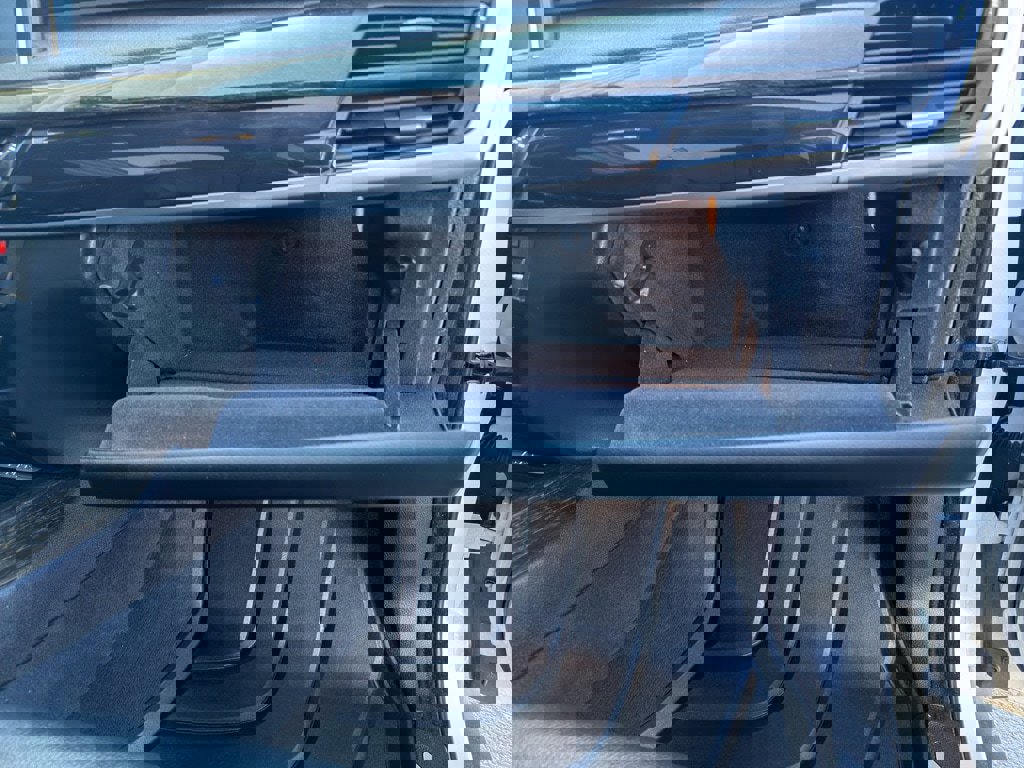 Used 2018 BMW X5 xDrive40e w/ Premium Package image 9