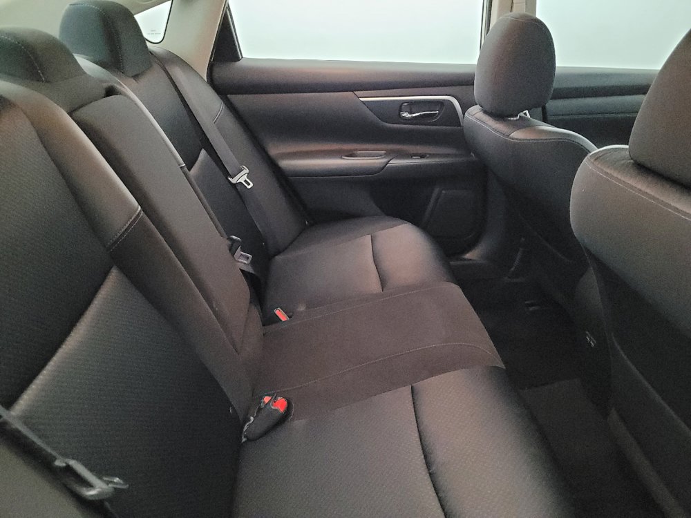 Used 2018 Nissan Altima 2.5 SR FWD image 19