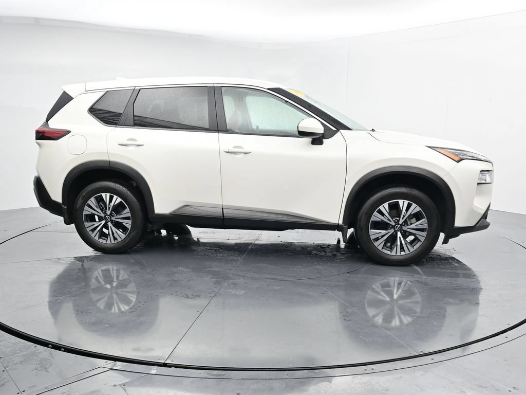 Used 2023 Nissan Rogue SV AWD/4WD image 9