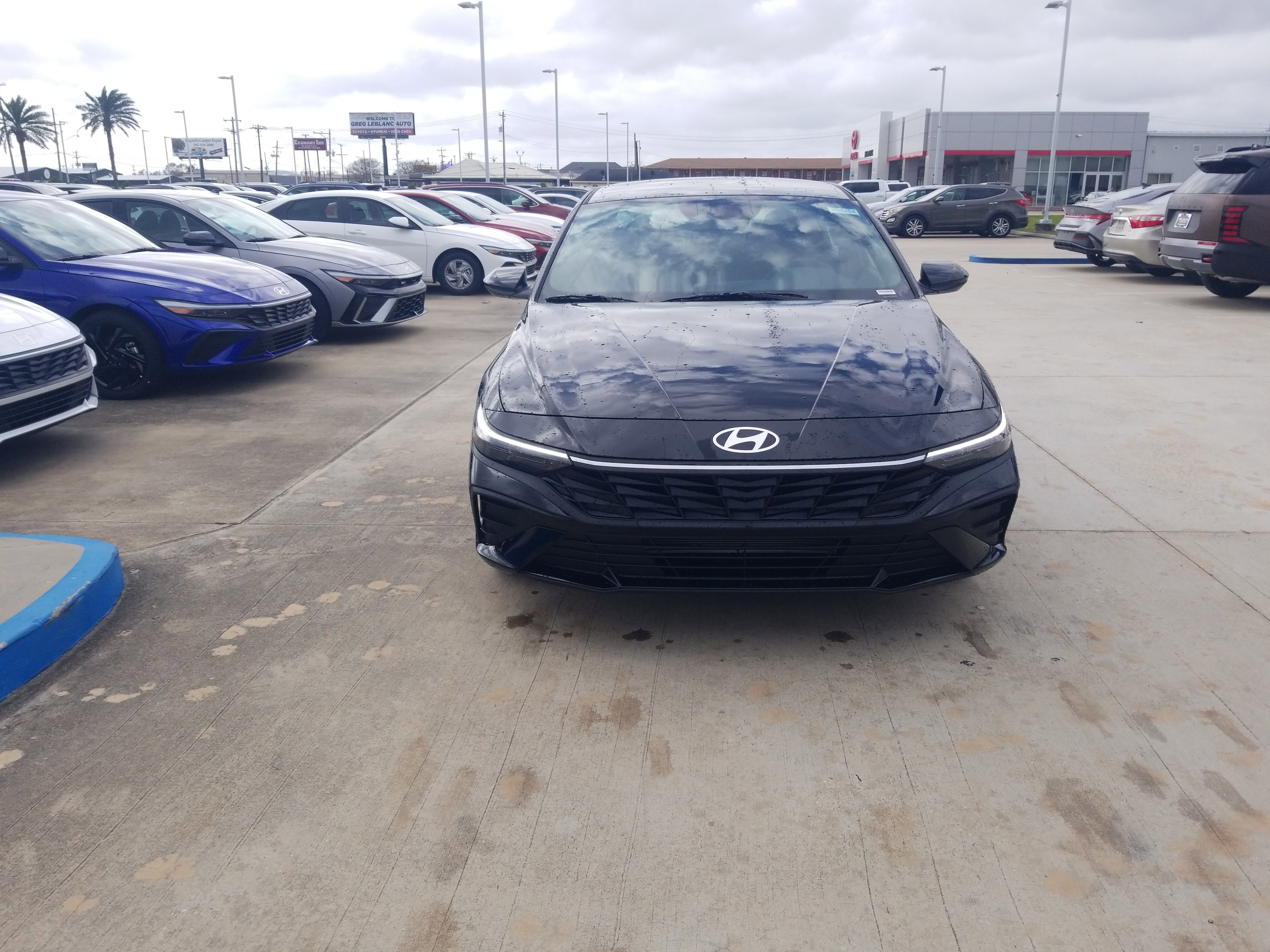 New 2026 Hyundai Elantra Sport image 2