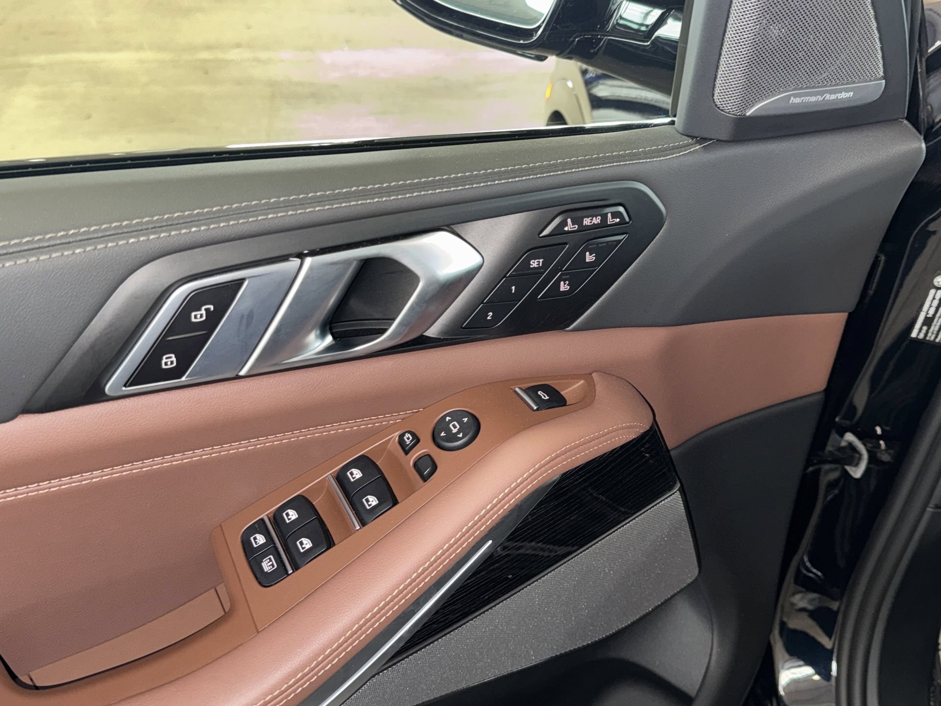 Used 2026 BMW X7 M60i AWD/4WD image 19