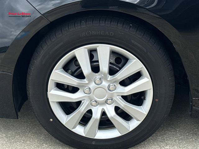 Used 2024 Toyota Corolla LE FWD image 4