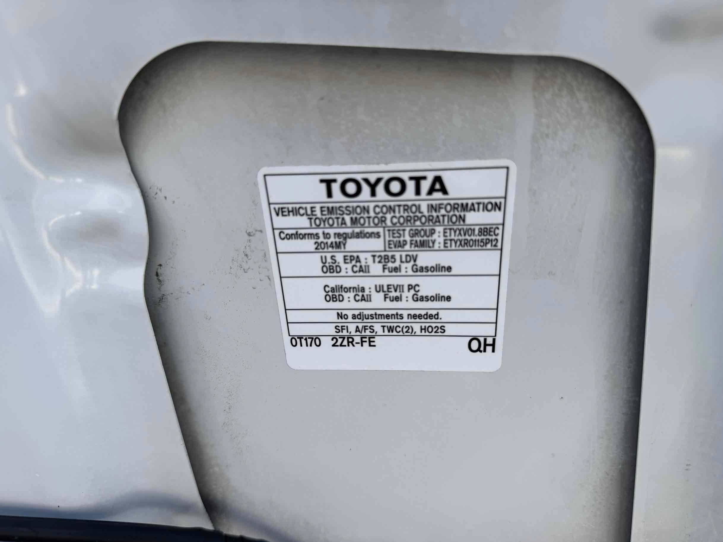 Used 2014 Toyota Corolla LE FWD image 19