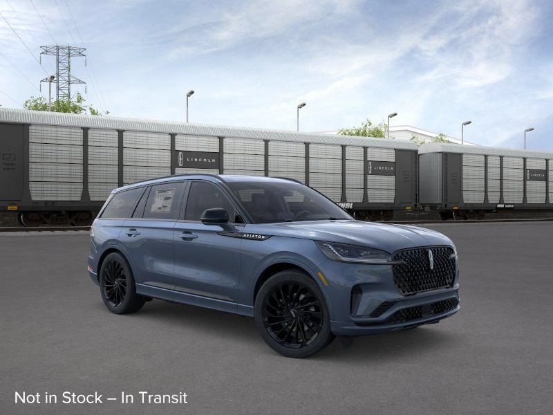 New 2026 Lincoln Aviator Reserve w/ Luxury Package AWD/4WD image 7