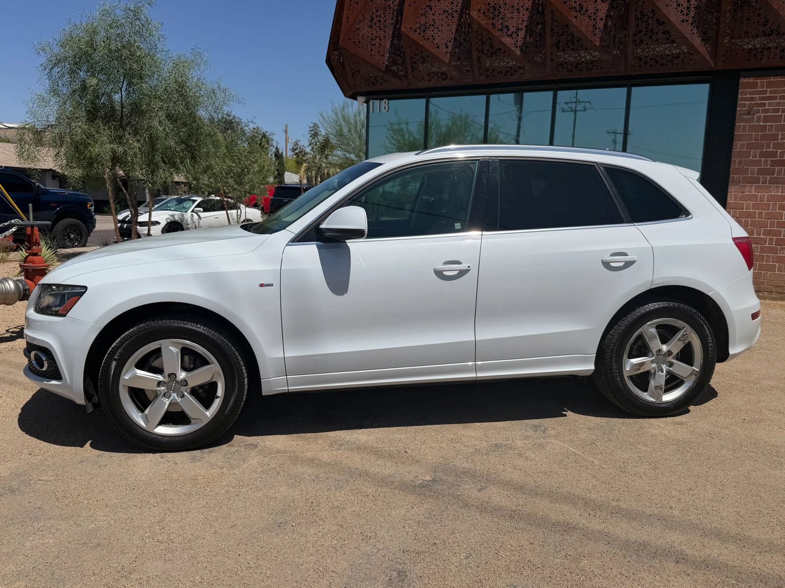 Used 2012 Audi Q5 3.2 Premium Plus AWD/4WD image 2