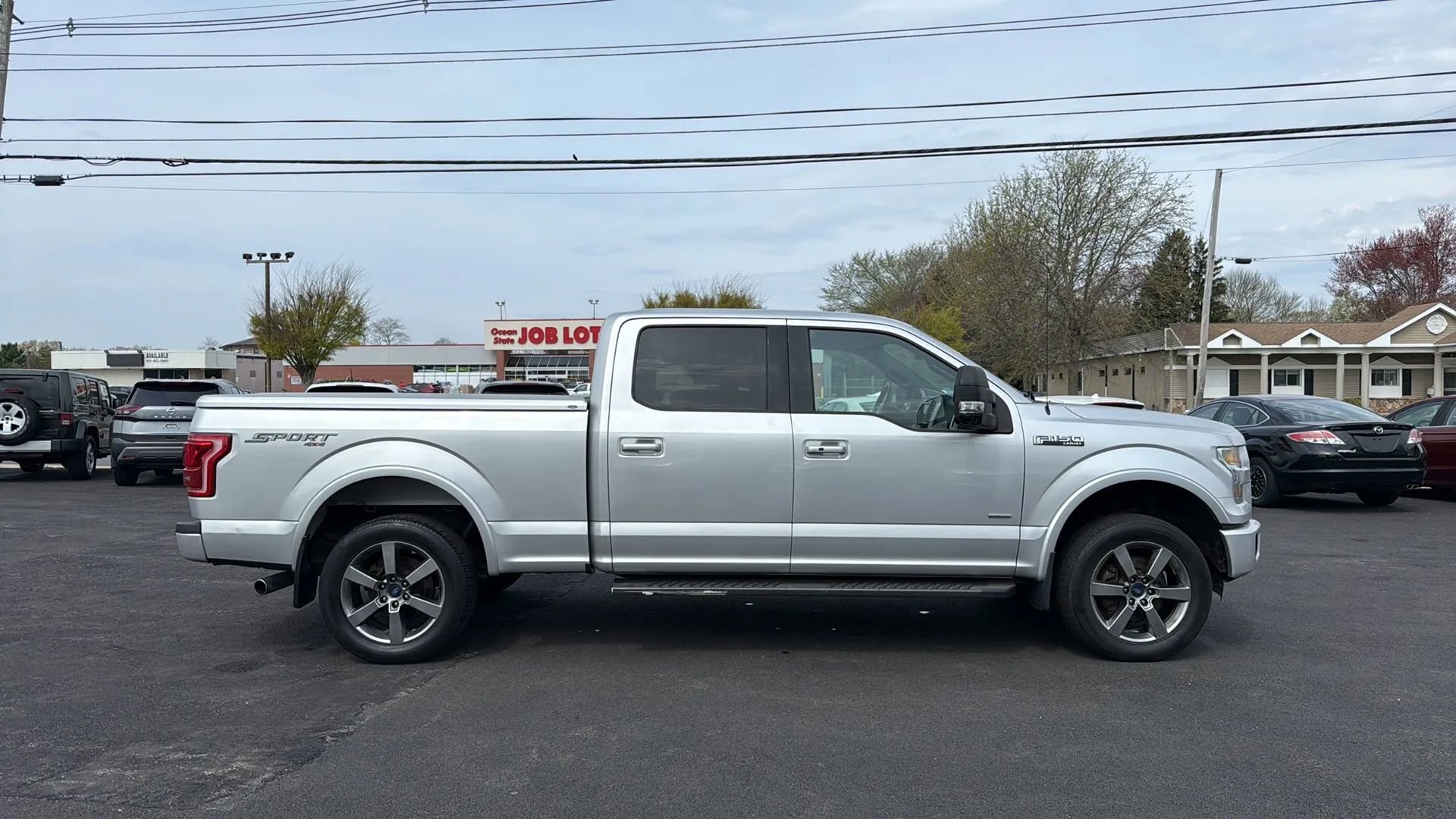 Used 2015 Ford F150 Lariat w/ Equipment Group 501A Mid image 8