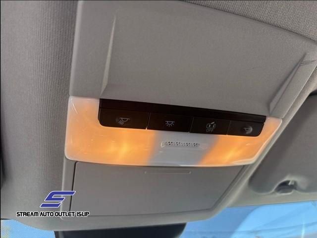 Used 2023 Nissan Sentra SR w/ Electronics Package image 32