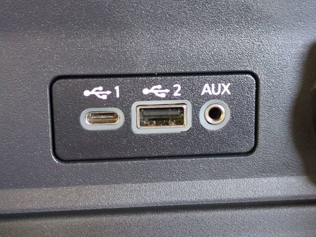 Used 2025 Nissan Sentra SV w/ All-Weather Package FWD image 20