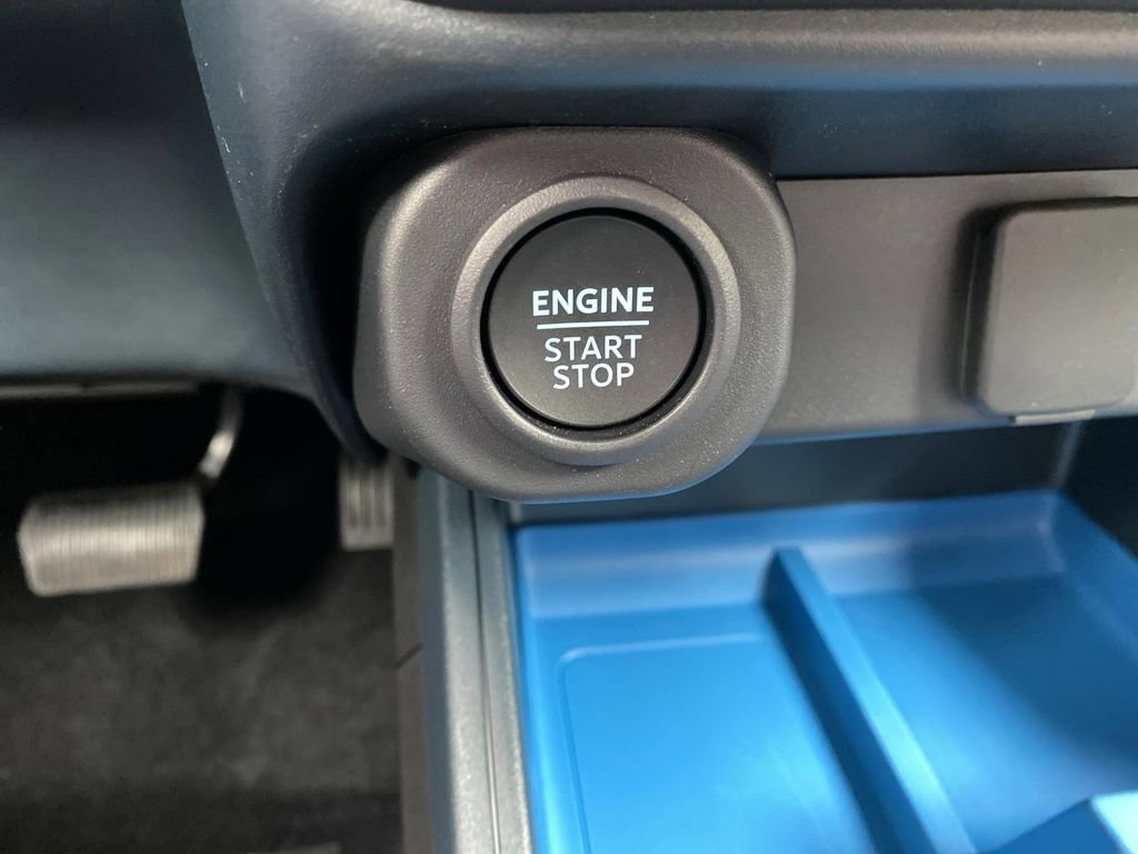 New 2025 Ford Maverick XLT w/ XLT Luxury Package image 32