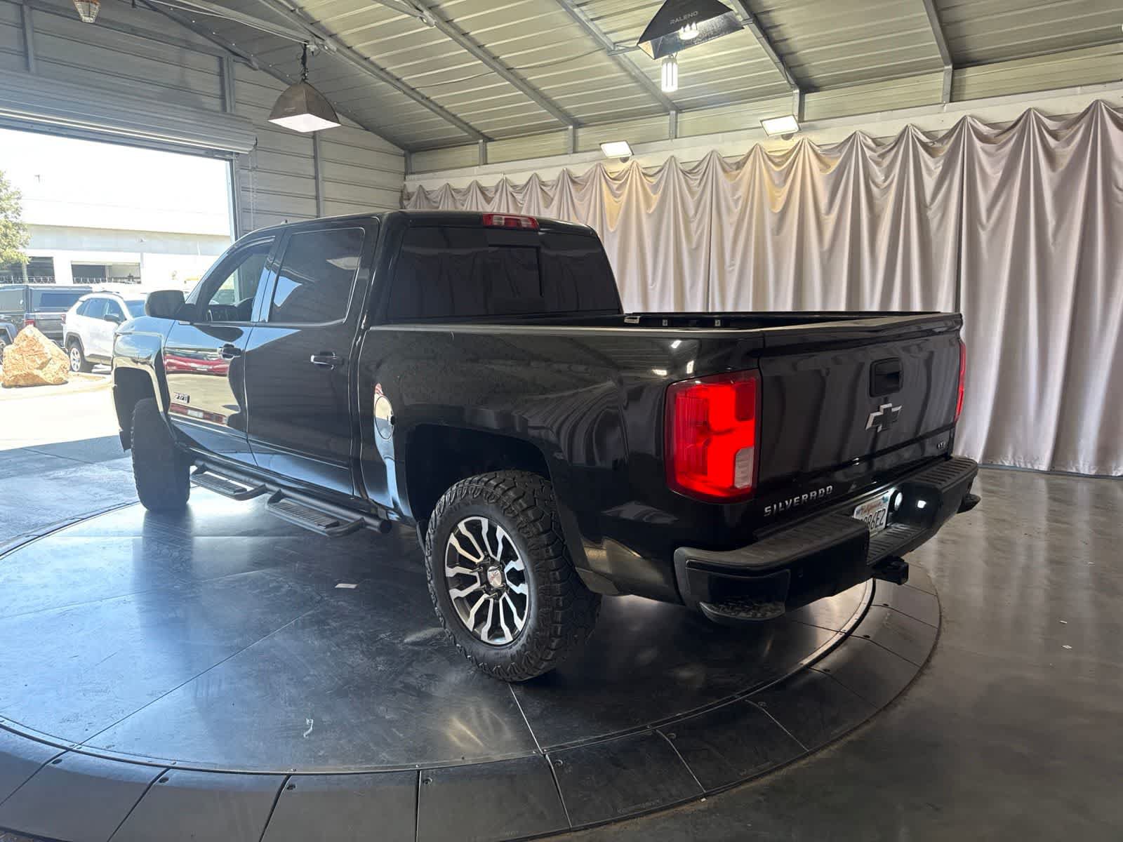 Used 2017 Chevrolet Silverado 1500 LTZ Z71 w/ LTZ Plus Package AWD/4WD image 7